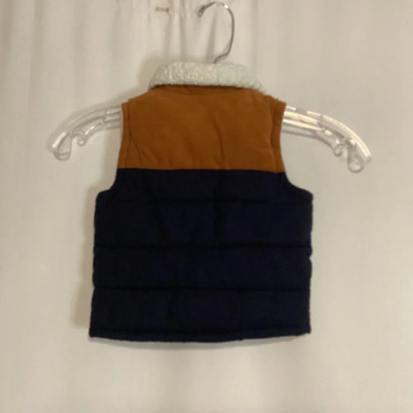 Old Navy vest toddlers SZ 18-24 months puffer fleece lined warm zip up - Picture 2 of 6